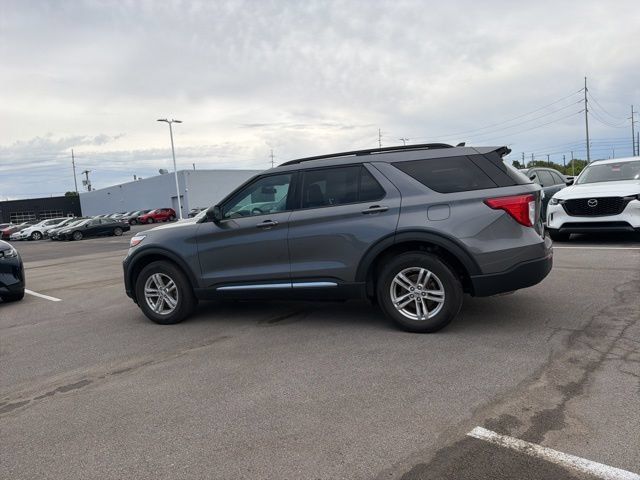 Used 2021 Ford Explorer XLT w/ Class III Trailer Tow Package AWD/4WD image 16