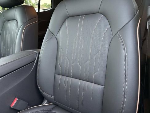 New 2026 Buick Envista Avenir FWD image 11