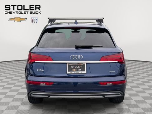 Used 2023 Audi Q5 2.0T Premium w/ Convenience Package AWD/4WD image 4