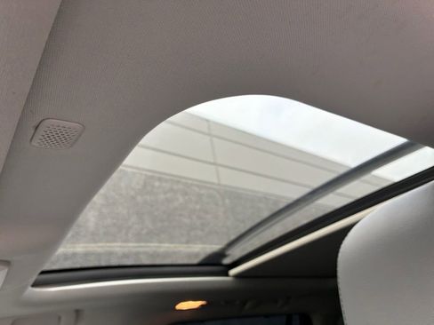 Used 2022 Toyota Highlander Platinum image 7