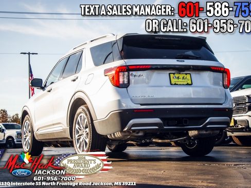 New 2026 Ford Explorer Platinum image 28