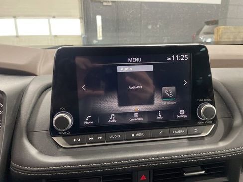 Certified 2023 Nissan Rogue SV w/ SV Premium B Package image 18