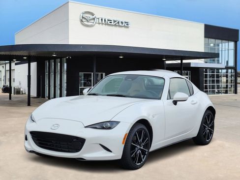 New 2026 MAZDA MX-5 Miata RF Grand Touring RWD image 2