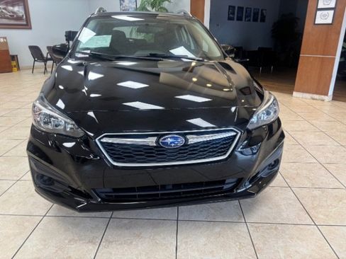 Used 2018 Subaru Impreza 2.0i Premium AWD/4WD image 2