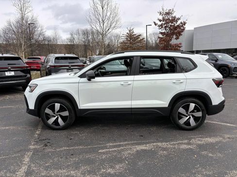 Used 2025 Volkswagen Taos S image 4