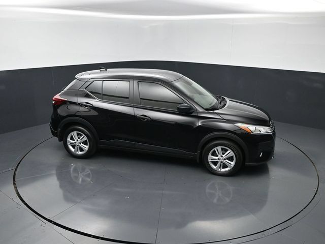 Used 2025 Nissan Kicks Play S FWD image 26