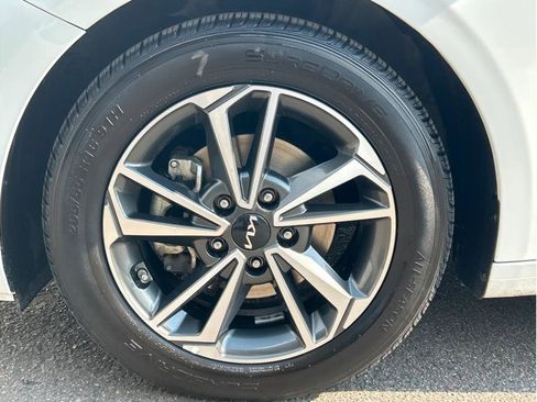 Used 2023 Kia Forte LXS image 23