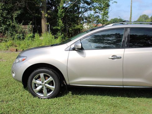 Used 2010 Nissan Murano SL w/ Leather Pkg AWD/4WD image 10