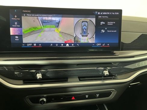 Used 2024 BMW X7 xDrive40i w/ M Sport Package image 17