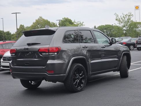 Used 2019 Jeep Grand Cherokee Altitude AWD/4WD image 21