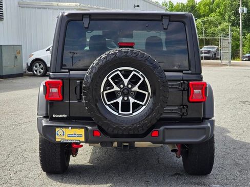 Used 2025 Jeep Wrangler Unlimited Rubicon AWD/4WD image 25