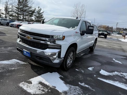 Used 2020 Chevrolet Silverado 1500 LT image 2