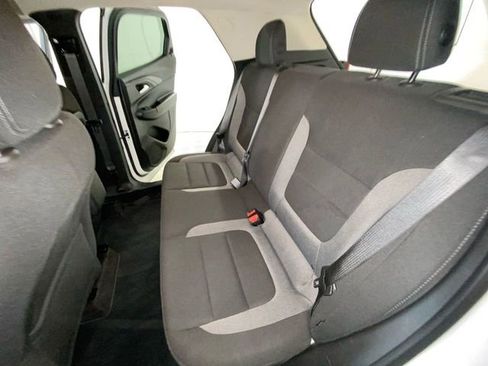 Used 2023 Chevrolet TrailBlazer LT FWD image 10