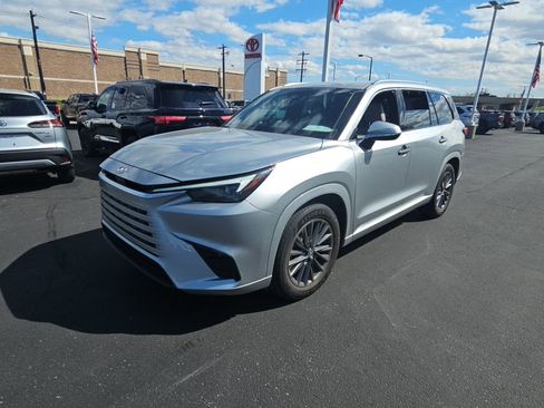 Used 2024 Lexus TX 350 FWD w/ Cold Weather Package image 7