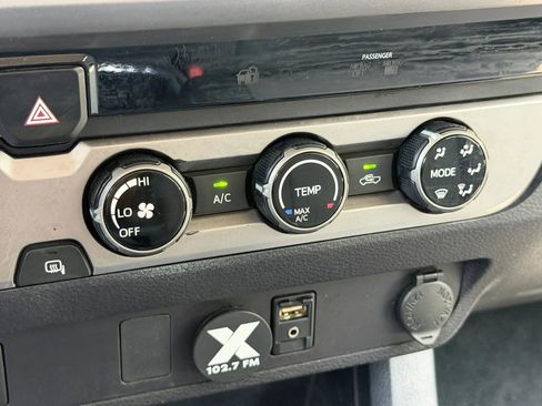 Used 2017 Toyota Tacoma SR5 w/ Tow Package RWD image 25