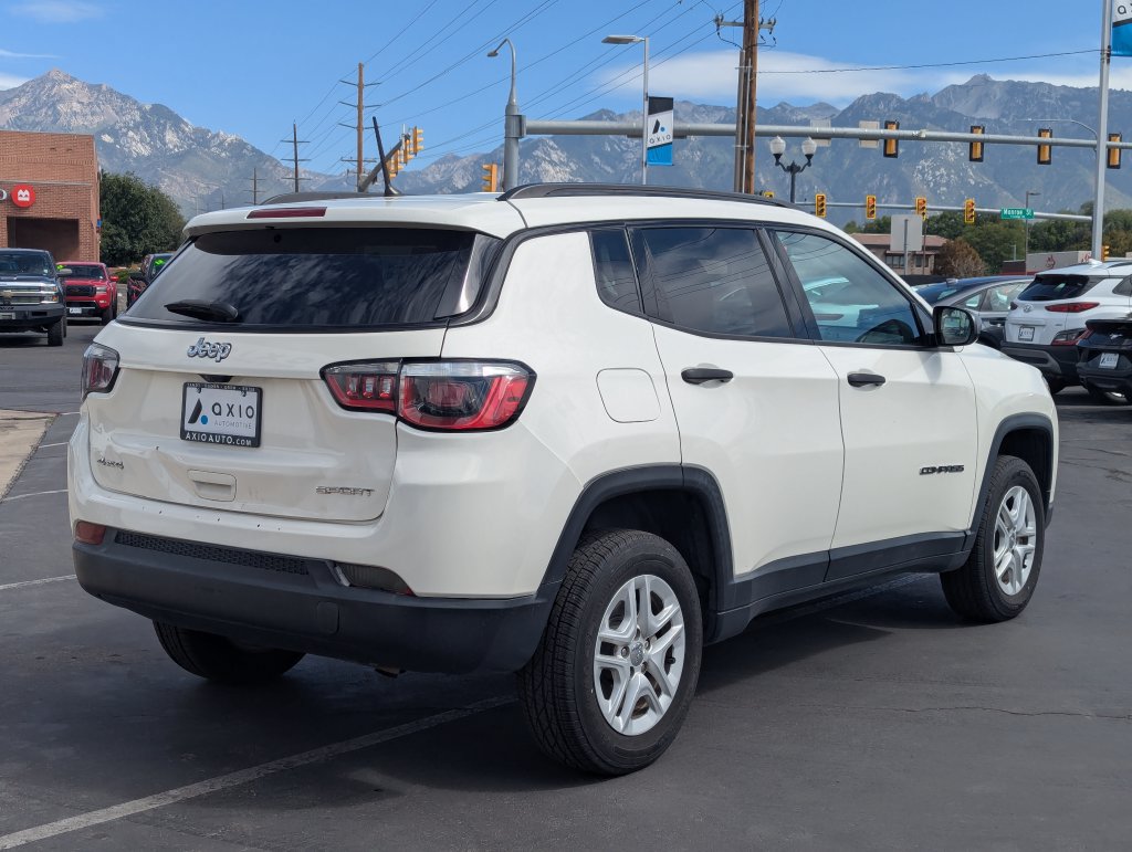 Used 2018 Jeep Compass Sport AWD/4WD image 4