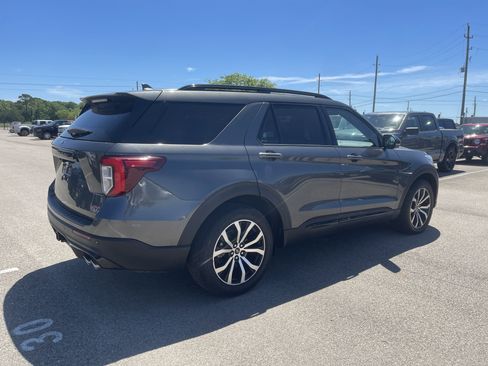 Used 2020 Ford Explorer ST w/ Premium Technology Package image 2
