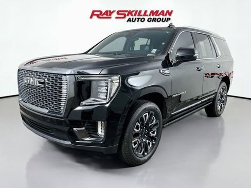 Used 2023 GMC Yukon Denali Ultimate AWD/4WD image 3