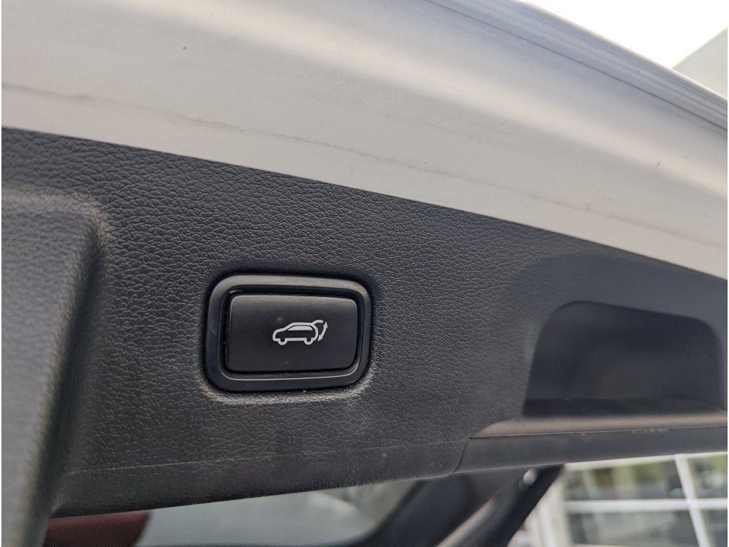 Used 2021 Kia Telluride SX w/ Towing Package FWD image 11