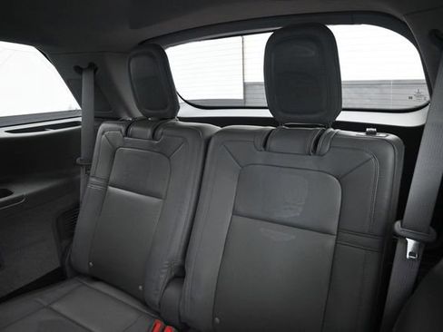Used 2020 Lincoln Aviator Reserve w/ Equipment Group 202A AWD/4WD image 21