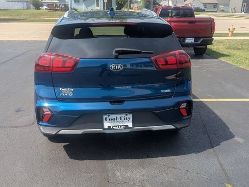 Used 2021 Kia Niro LXS FWD image 5
