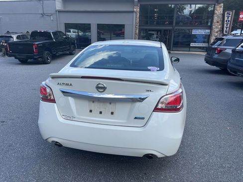 Used 2013 Nissan Altima 2.5 SL FWD image 21