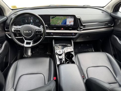 Certified 2023 Kia Sportage EX AWD/4WD image 9