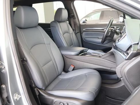 Used 2023 Buick Enclave Essence w/ Experience Buick Package FWD image 24