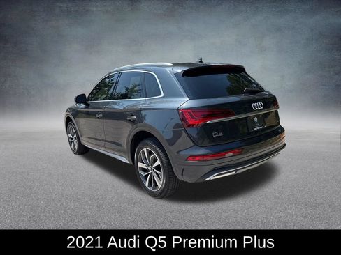 Used 2021 Audi Q5 2.0T Premium Plus w/ Premium Plus Package AWD/4WD image 3