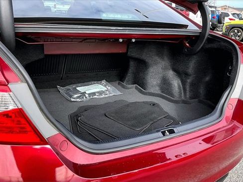 Used 2017 Toyota Camry SE image 27