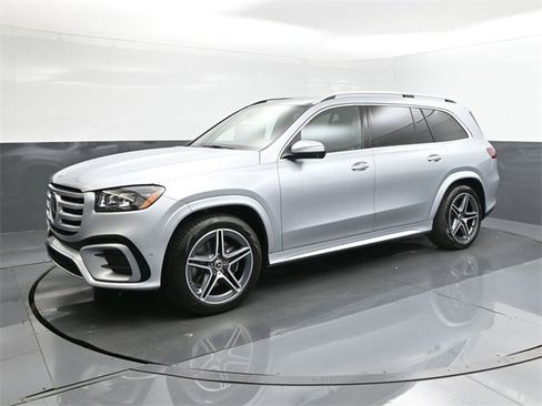 New 2025 Mercedes-Benz GLS 450 4MATIC image 34