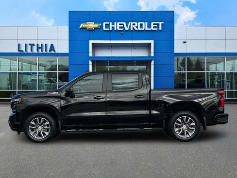 Used 2022 Chevrolet Silverado 1500 RST w/ Z71 Off-Road Package AWD/4WD image 5