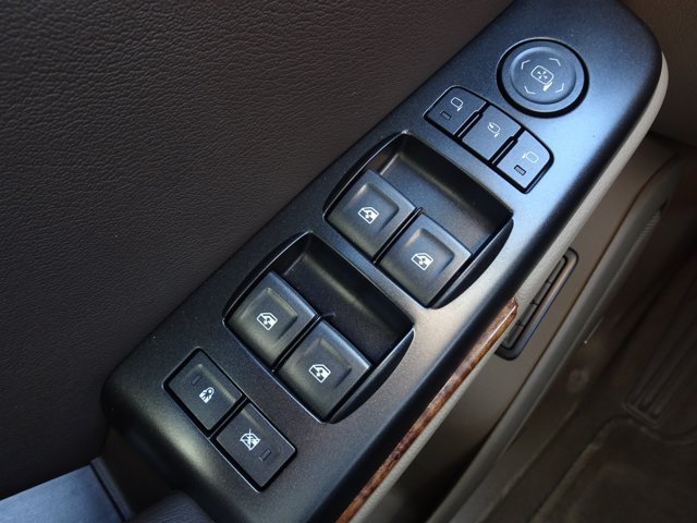 Used 2020 Chevrolet Tahoe Premier AWD/4WD image 29