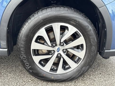 Used 2022 Subaru Outback Premium AWD/4WD image 38