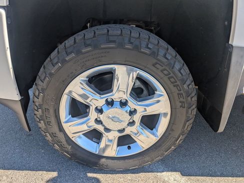 Used 2018 Chevrolet Silverado 2500 LTZ w/ Custom Sport Edition AWD/4WD image 24