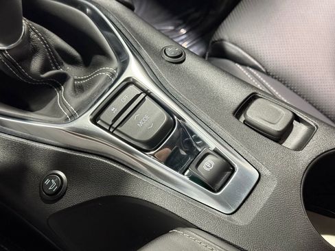 Used 2018 Chevrolet Camaro SS image 39