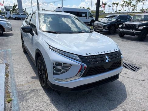 Used 2023 Mitsubishi Eclipse Cross LE AWD/4WD image 2