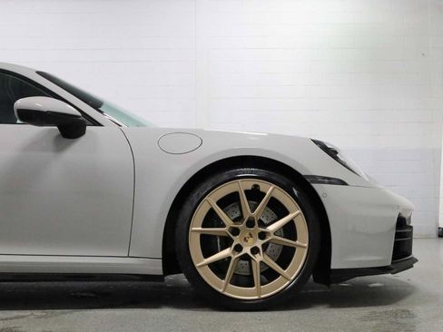 Certified 2025 Porsche 911 Carrera RWD image 11