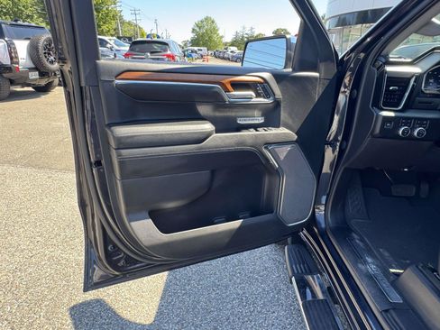 Used 2022 GMC Sierra 1500 Denali AWD/4WD image 24