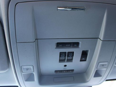 Used 2019 GMC Sierra 3500 Denali w/ Duramax Plus Package image 32