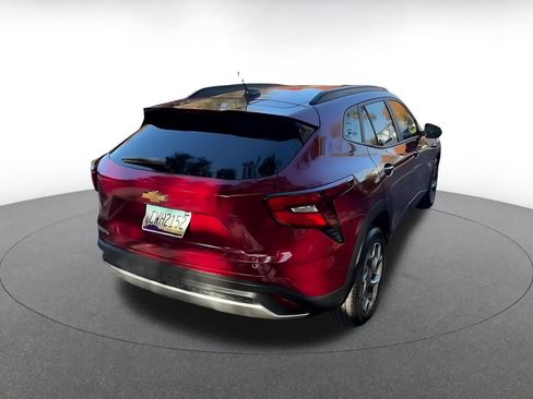 Used 2025 Chevrolet Trax LT image 14