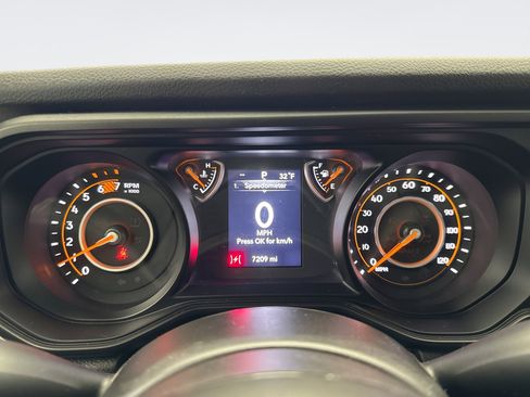 Used 2025 Jeep Wrangler Unlimited Sport image 13