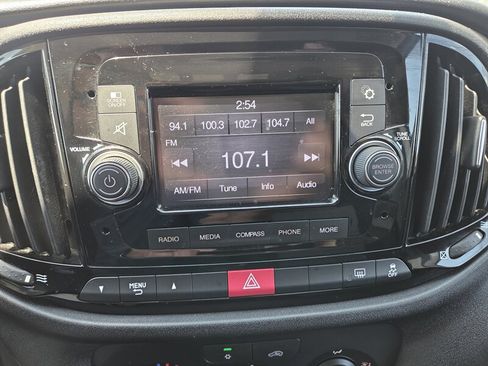 Used 2019 RAM ProMaster City Tradesman SLT FWD image 20