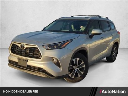 Used 2022 Toyota Highlander XLE