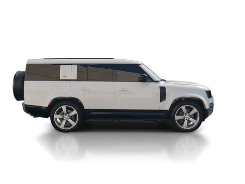 Certified 2023 Land Rover Defender 130 X-Dynamic SE AWD/4WD image 9