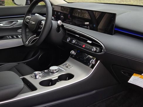 New 2026 Genesis GV70 2.5T Advanced image 9