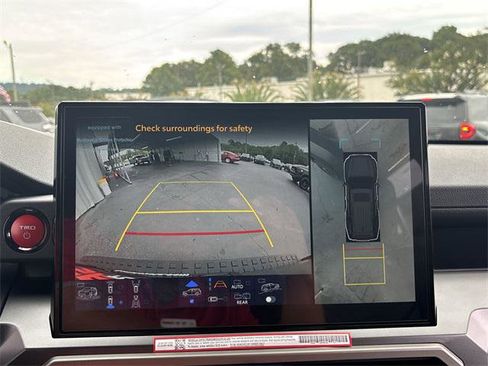 Certified 2025 Toyota 4Runner TRD Off-Road Premium image 18