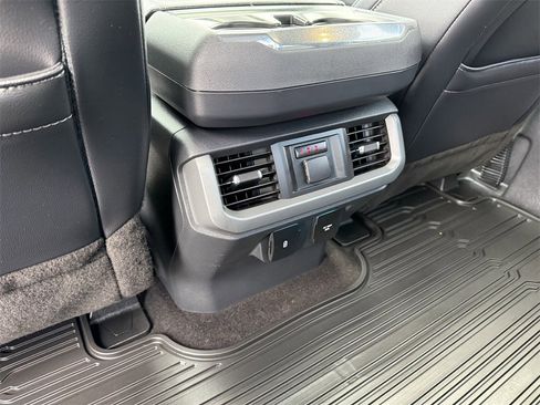 Used 2021 Ford F150 Lariat w/ Equipment Group 502A High image 14