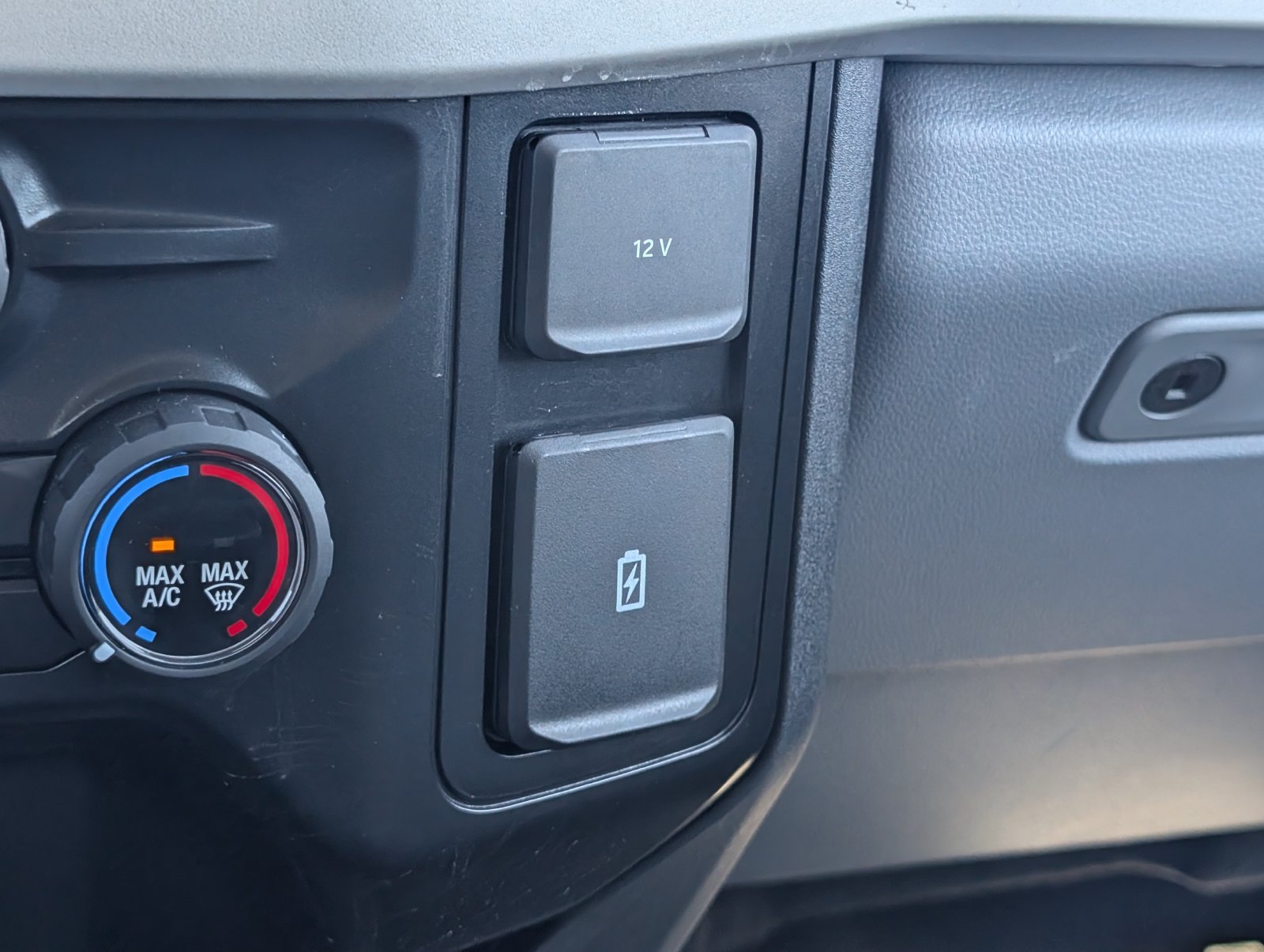 Used 2025 Ford F250 XL AWD/4WD image 23