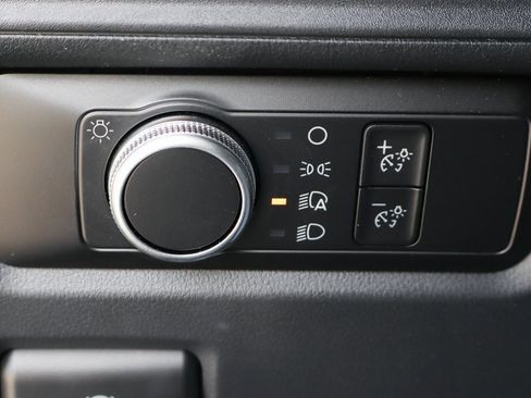 Used 2022 Ford Expedition XLT image 21